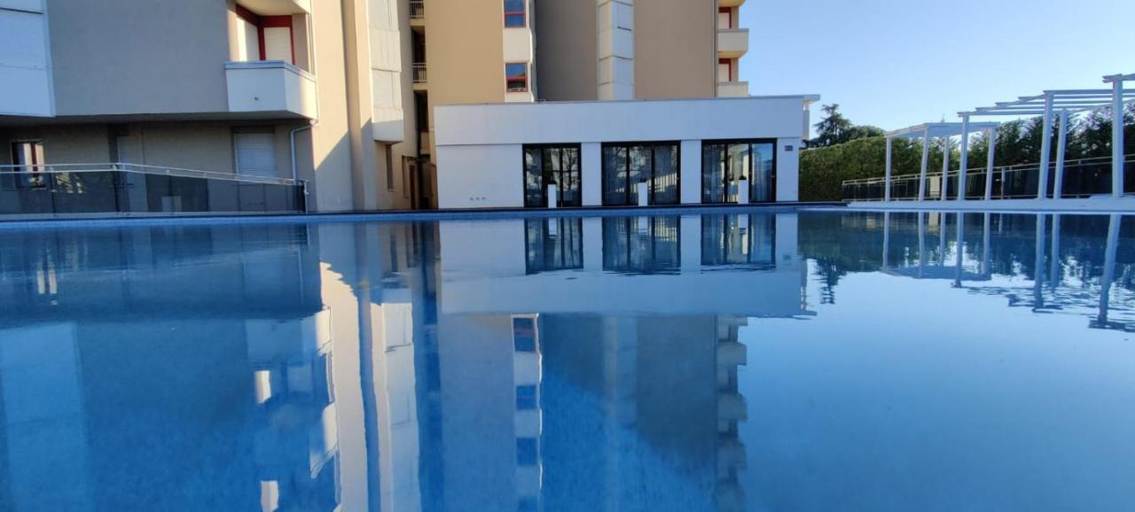 Domus Grand Hotel Rende Buitenkant foto